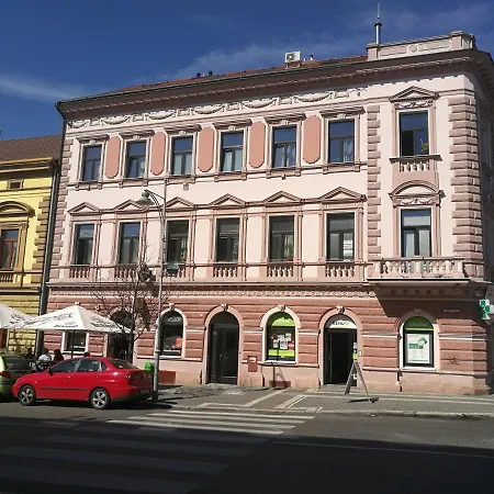 Appartement Sunny Aircon In The Centre Of